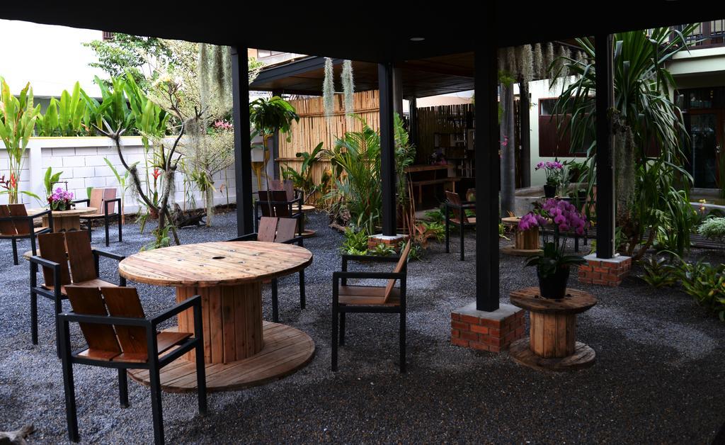 Nawa Saraan Hotel Chiang Mai Exterior photo